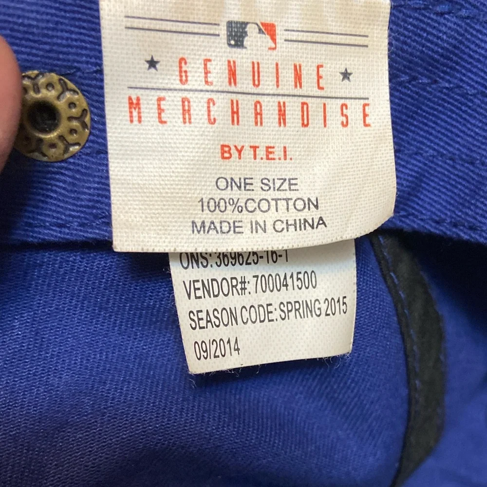 MLB Genuine Merchandise by T.E.I. Chicago Cubs Adjustable Dad Hat